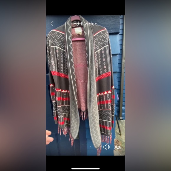 Billabong long vibrant Southwestern sweater with fringe - Picture 3 of 14